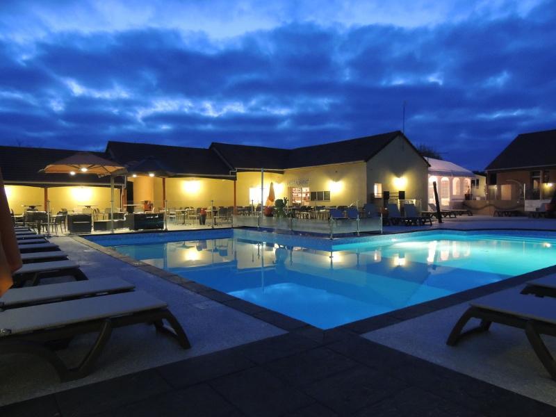 Camping L'Arada Parc Hotel Sonzay Exterior photo