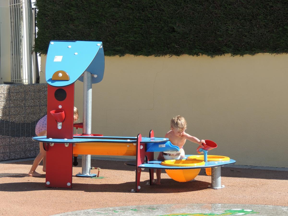 Camping L'Arada Parc Hotel Sonzay Exterior photo