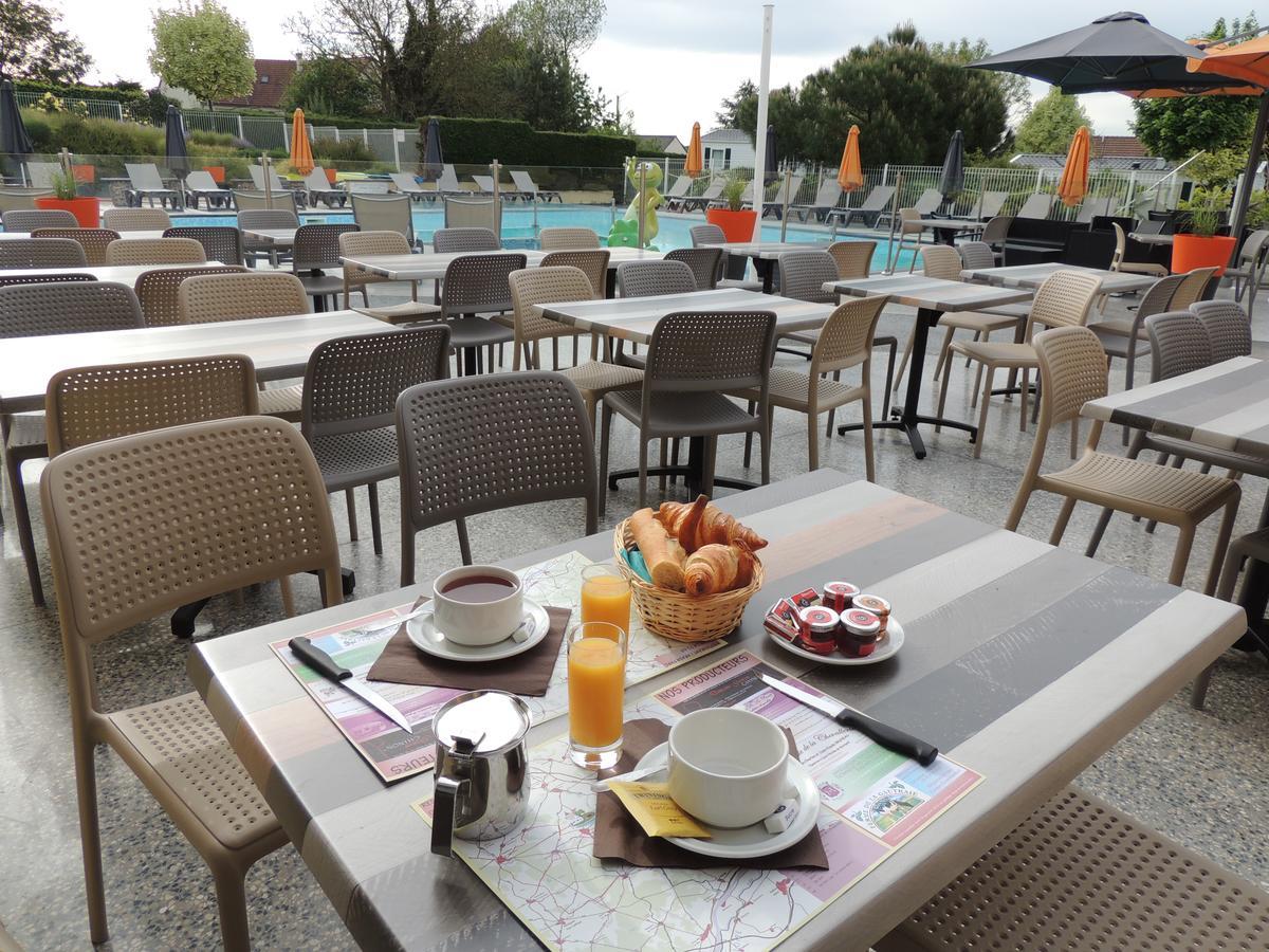 Camping L'Arada Parc Hotel Sonzay Exterior photo