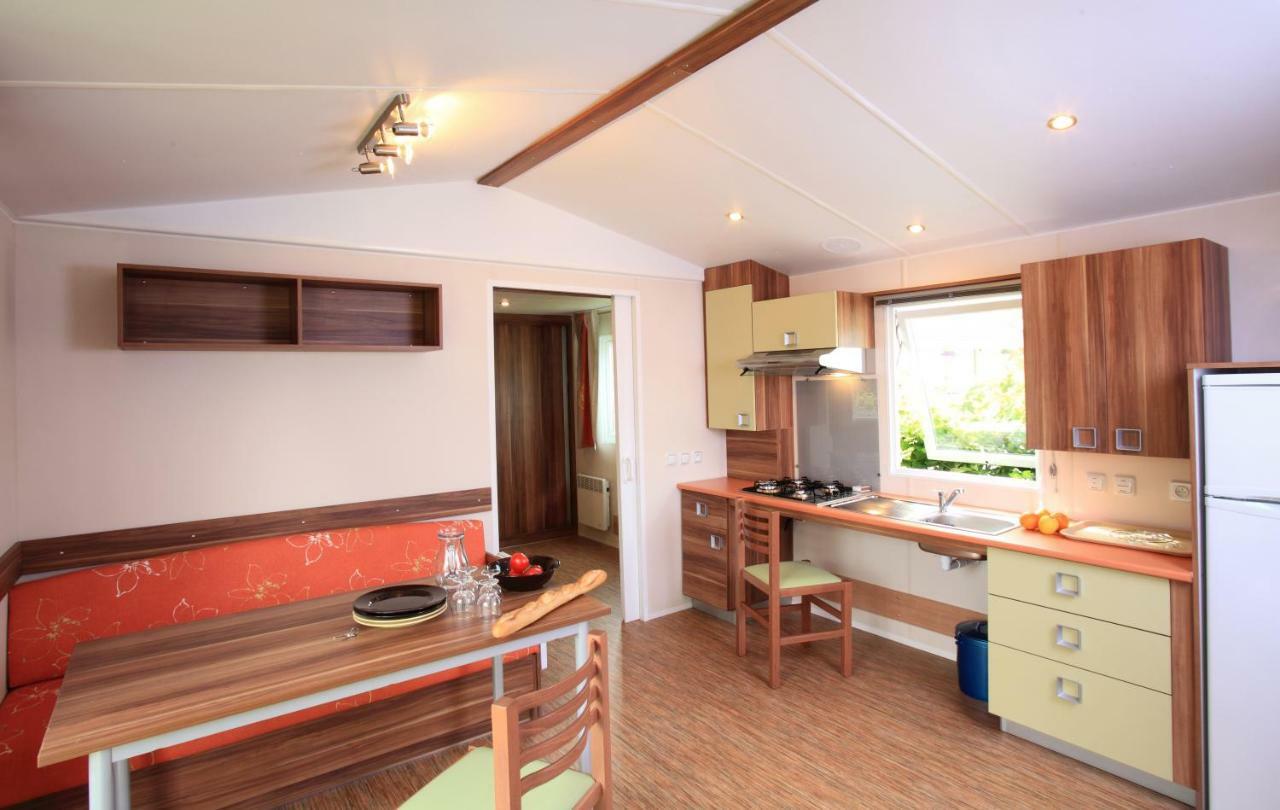 Camping L'Arada Parc Hotel Sonzay Exterior photo